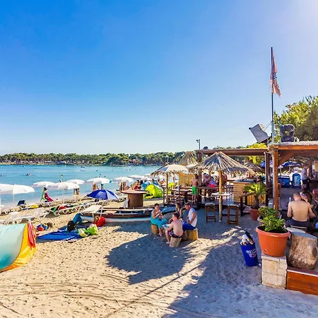 Apartamento Awesome In With Wifi