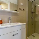 Beautiful In With Swimming Pool Apartament *